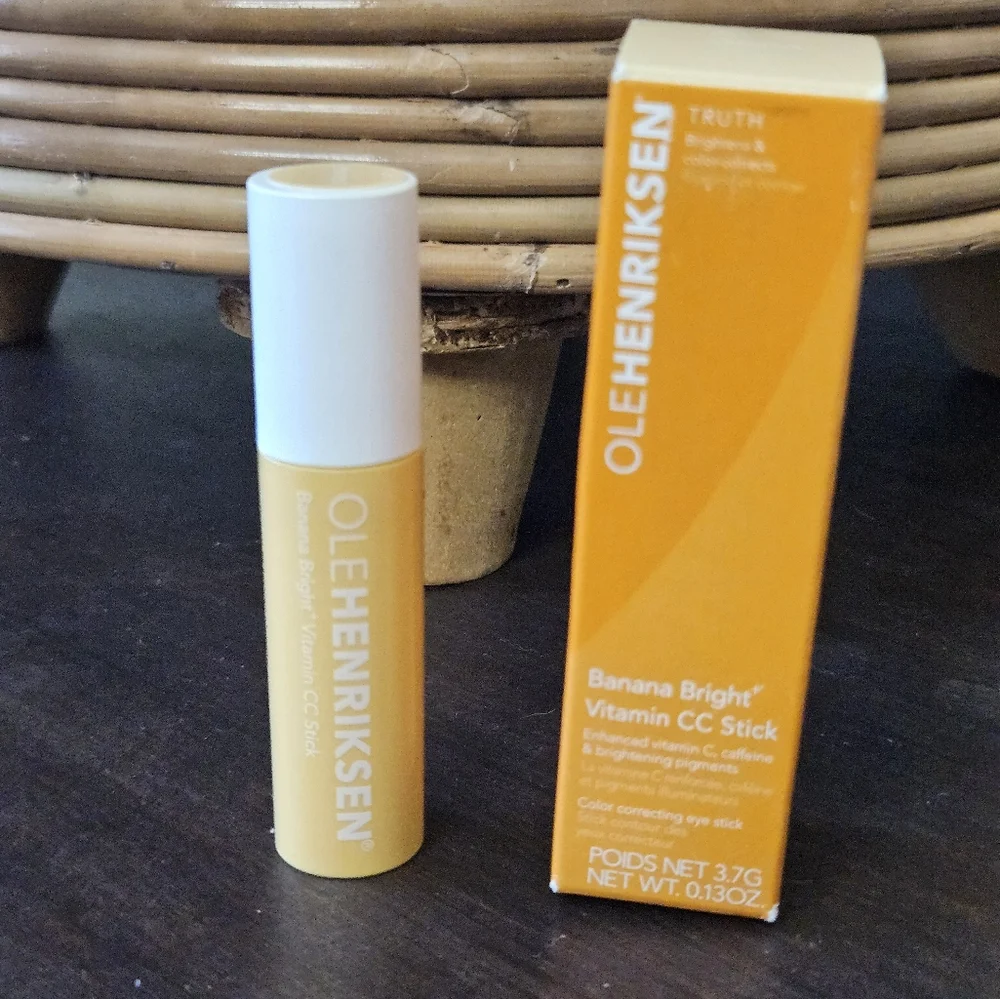 Olehenriksen Banana Bright Vitamin C Stick - Picture 1 of 2